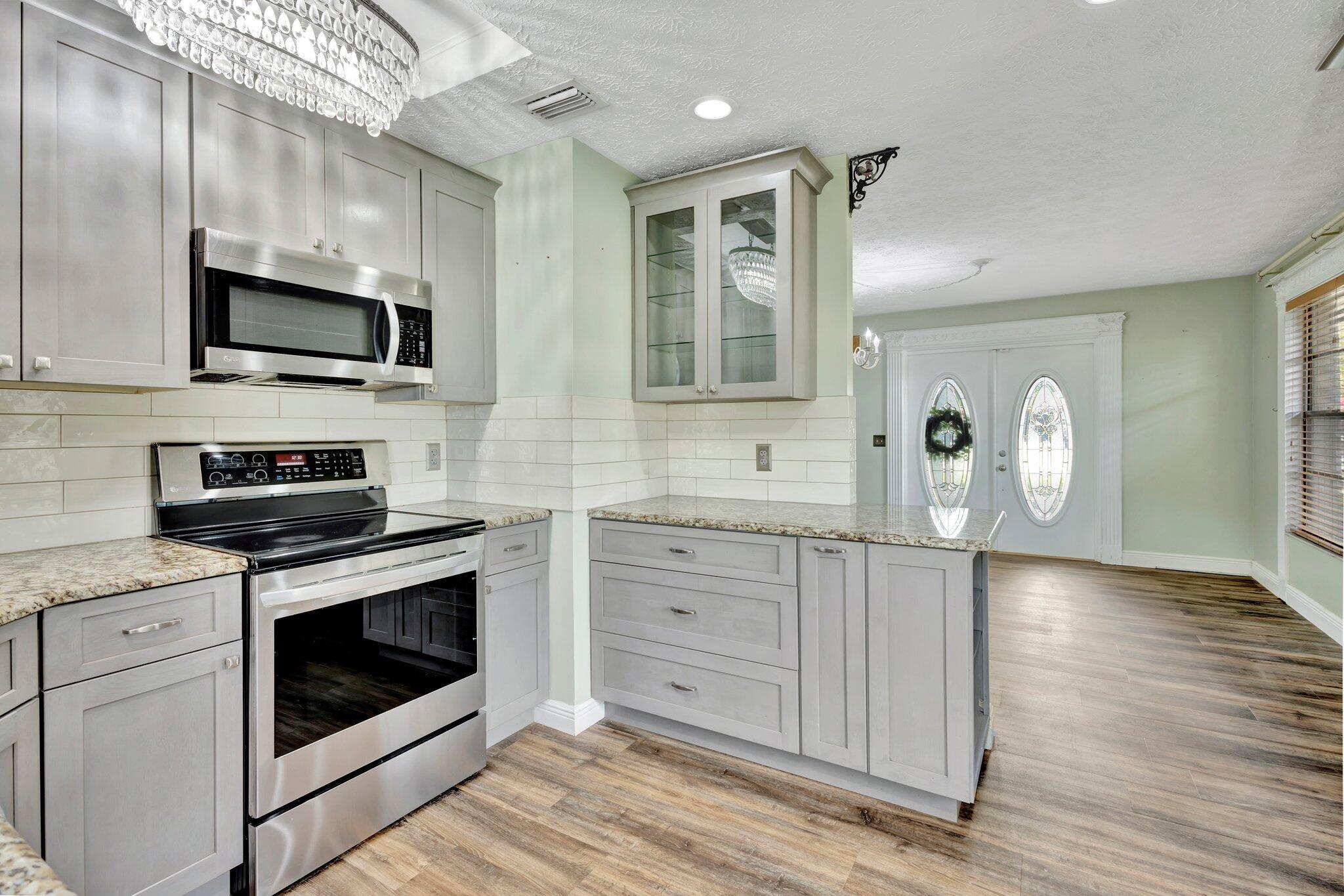 PORT ST LUCIE SECTION 8 - Residential