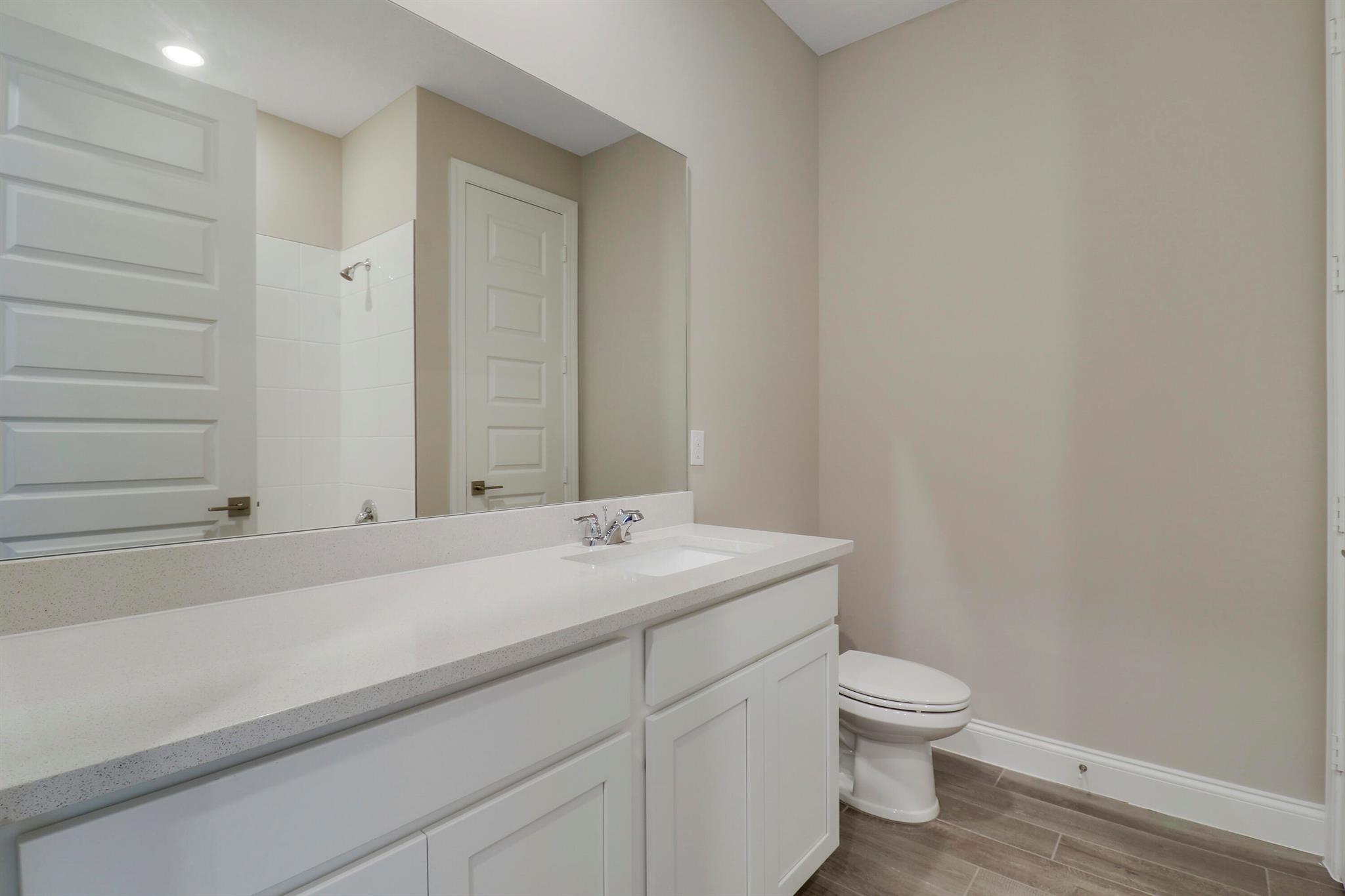 AZALEA - Residential Lease