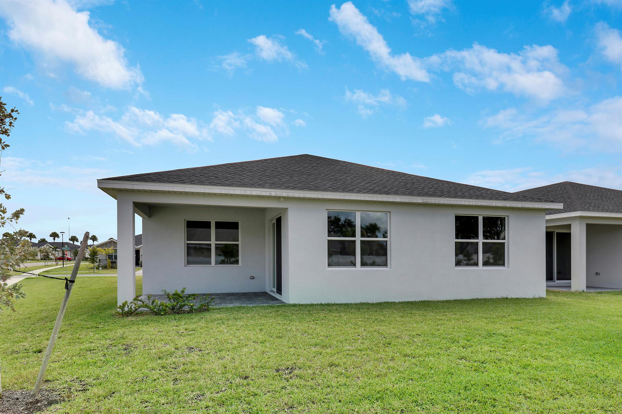 AZALEA - Residential Lease