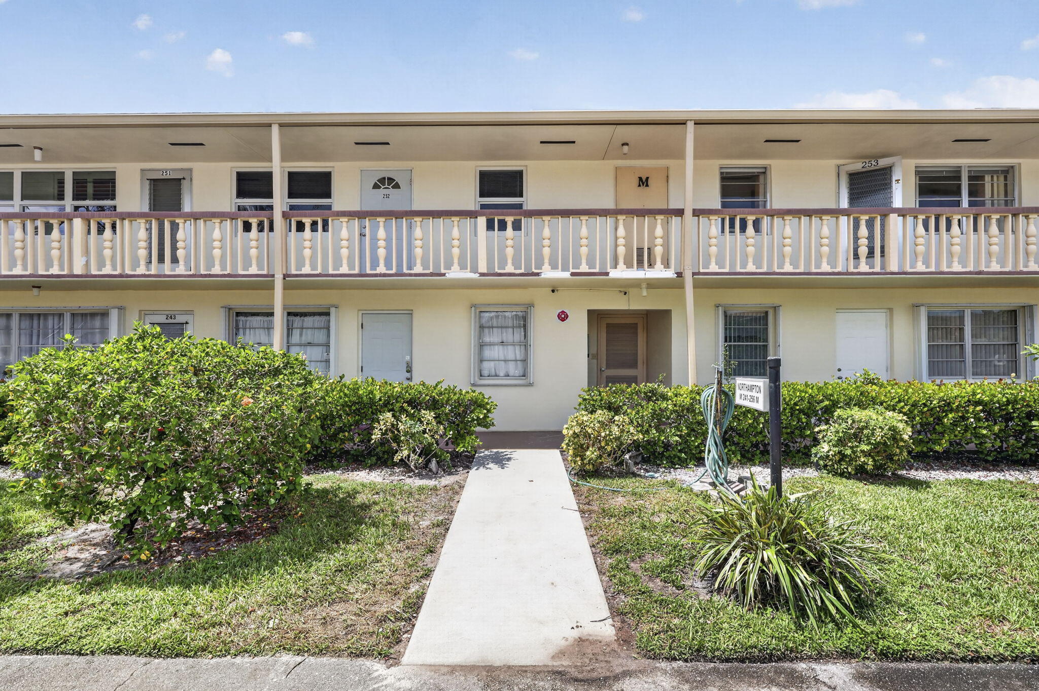253 NORTHAMPTON M