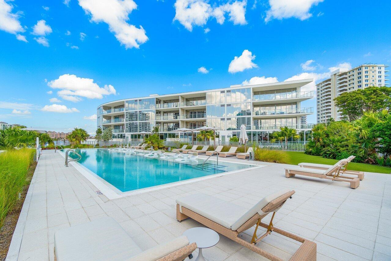 BOCA BEACH RESIDENCES - Residential