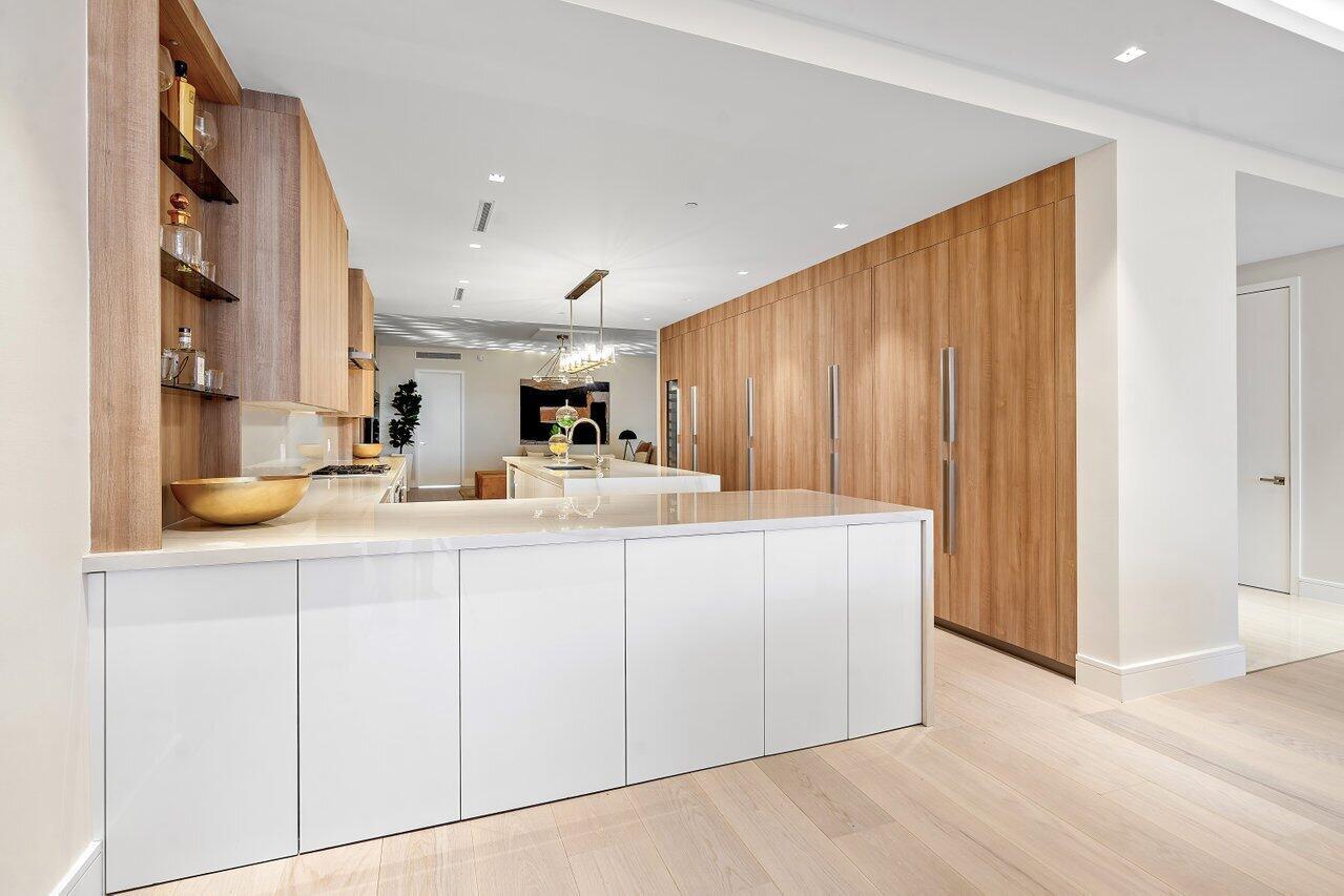 BOCA BEACH RESIDENCES - Residential