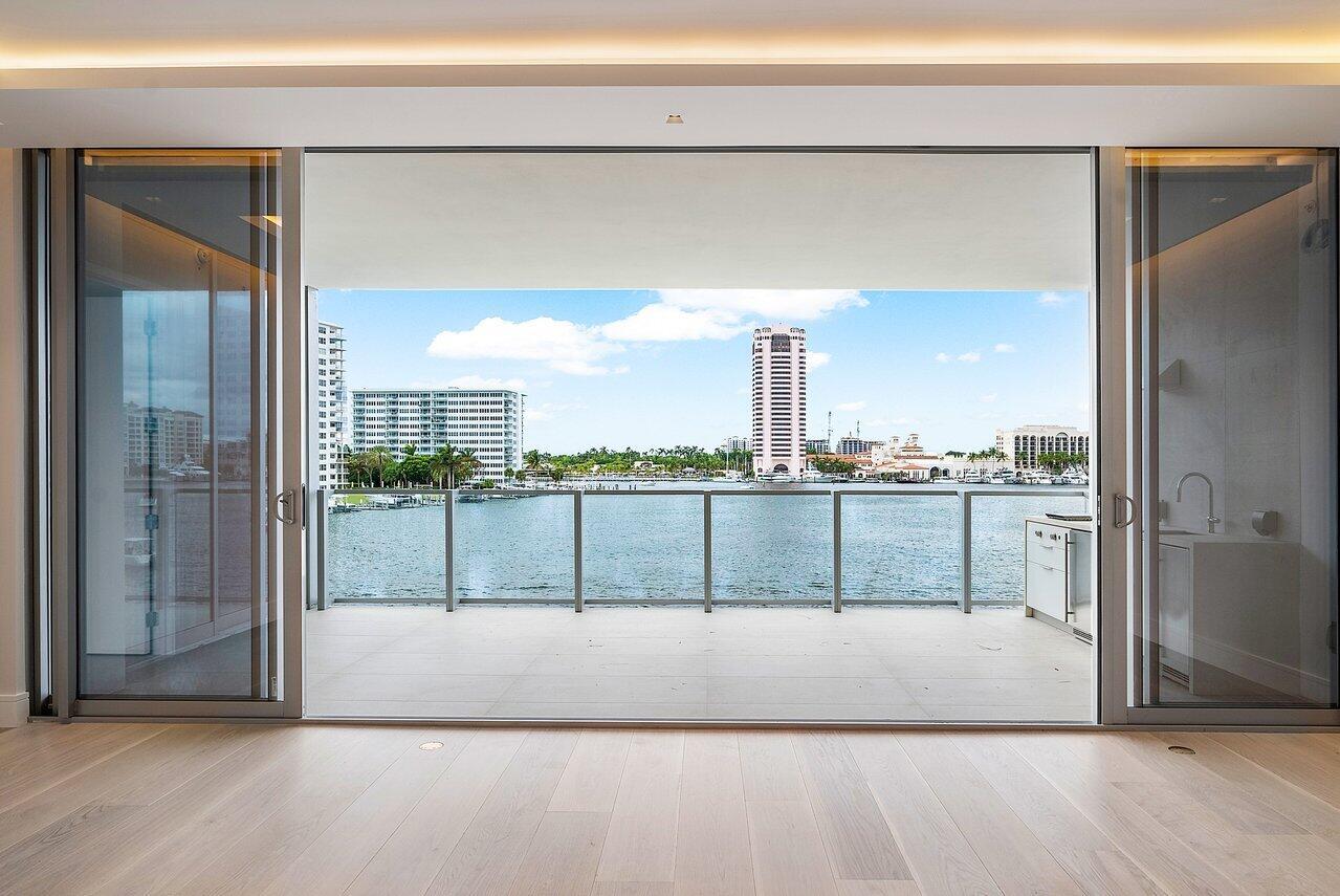 BOCA BEACH RESIDENCES - Residential