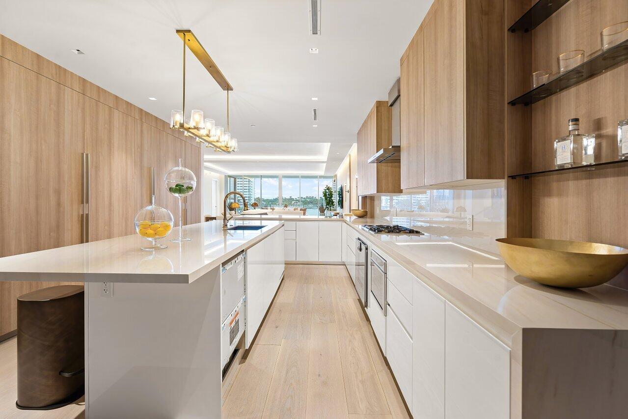 BOCA BEACH RESIDENCES - Residential