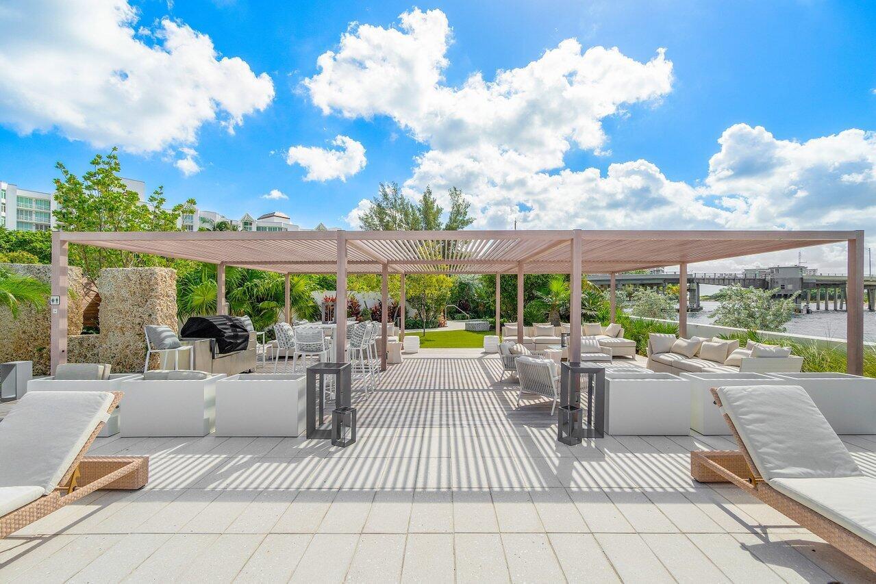 BOCA BEACH RESIDENCES - Residential