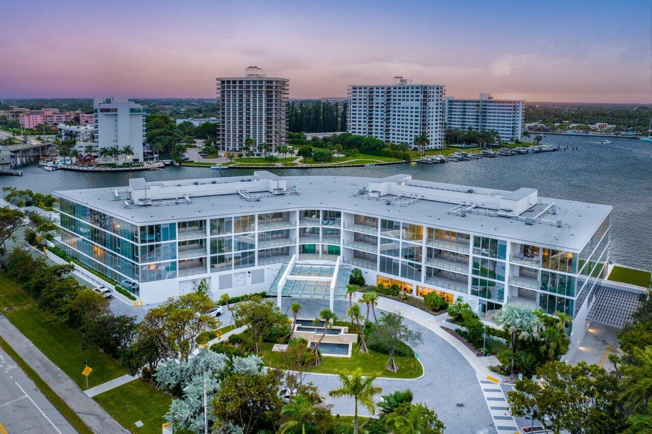 BOCA BEACH RESIDENCES - Residential