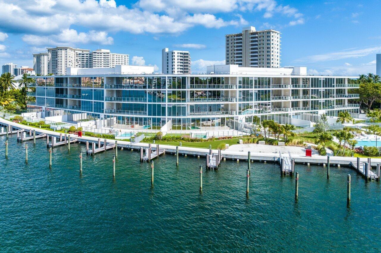 BOCA BEACH RESIDENCES - Residential