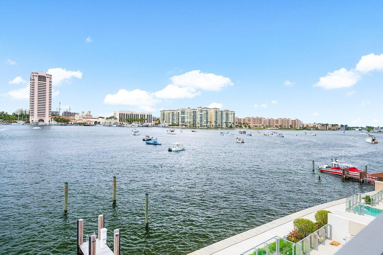 BOCA BEACH RESIDENCES - Residential