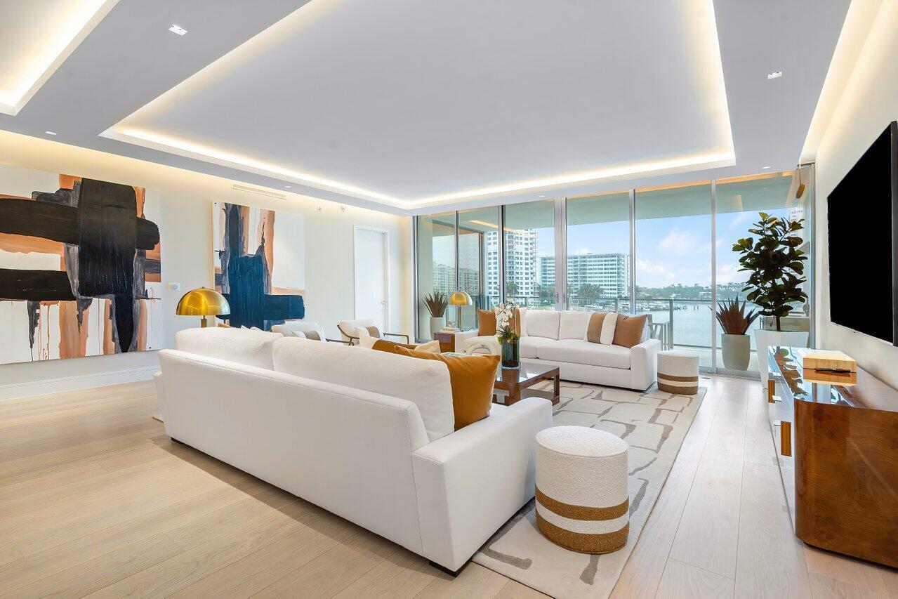 BOCA BEACH RESIDENCES - Residential