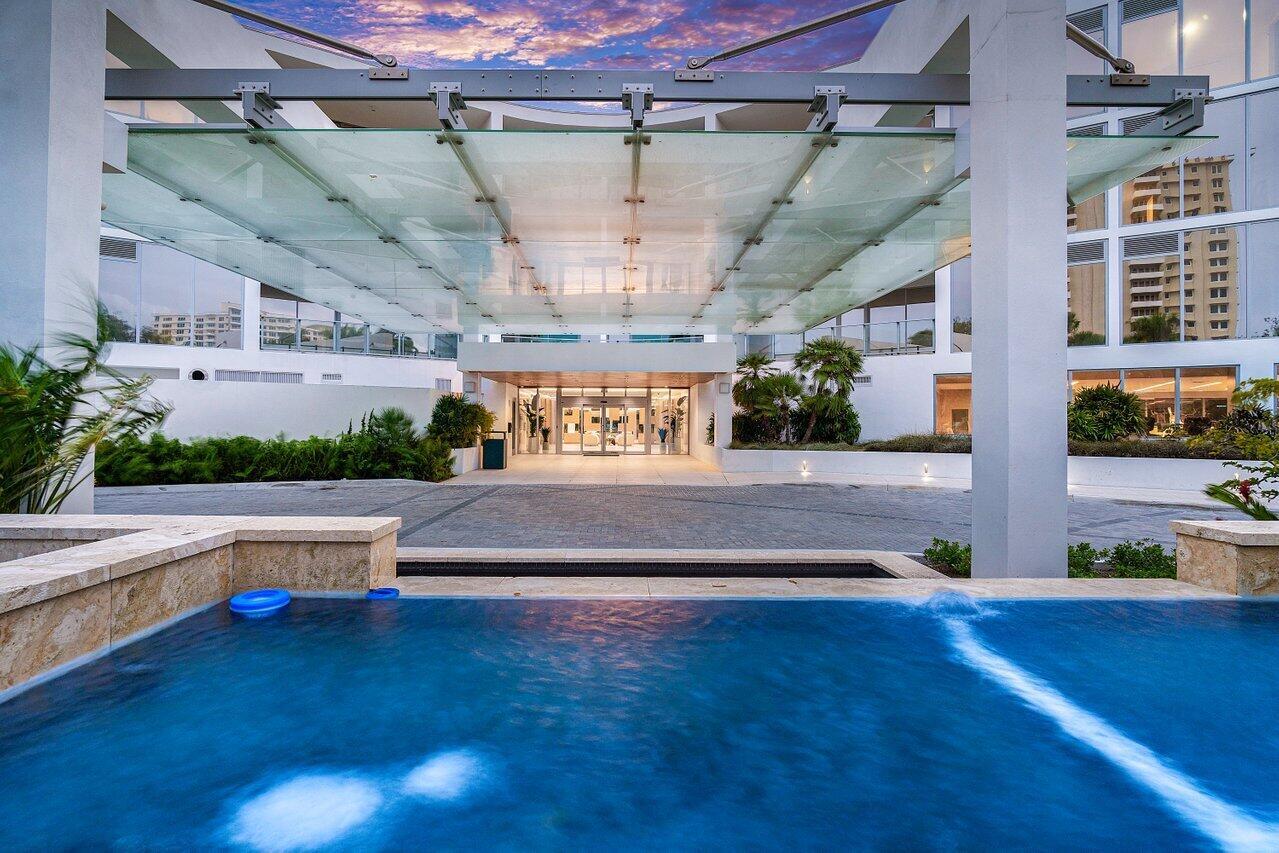 BOCA BEACH RESIDENCES - Residential