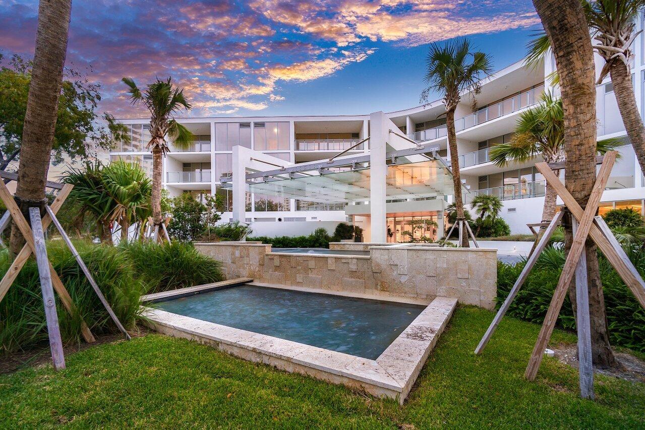 BOCA BEACH RESIDENCES - Residential