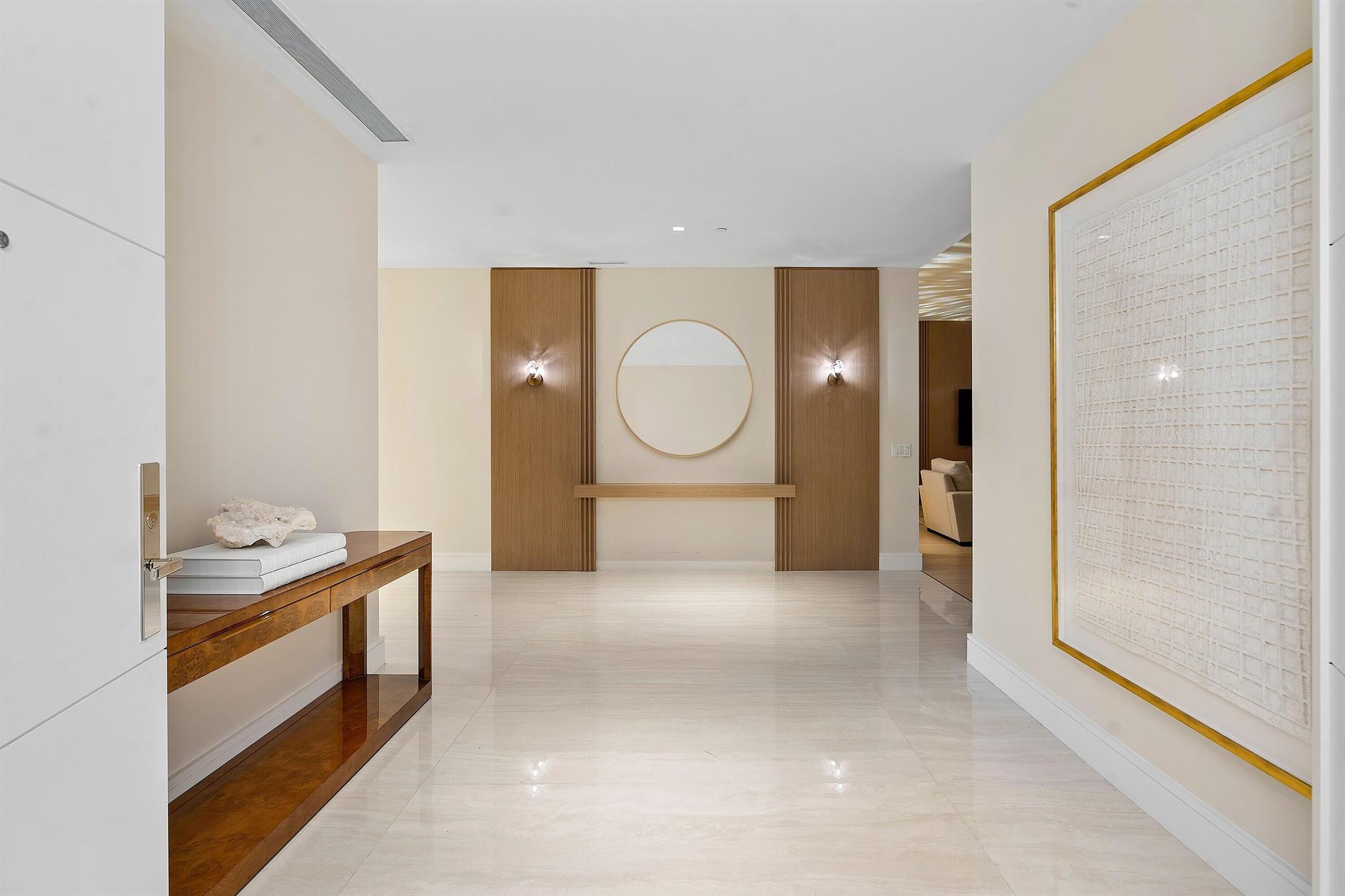 BOCA BEACH RESIDENCES - Residential