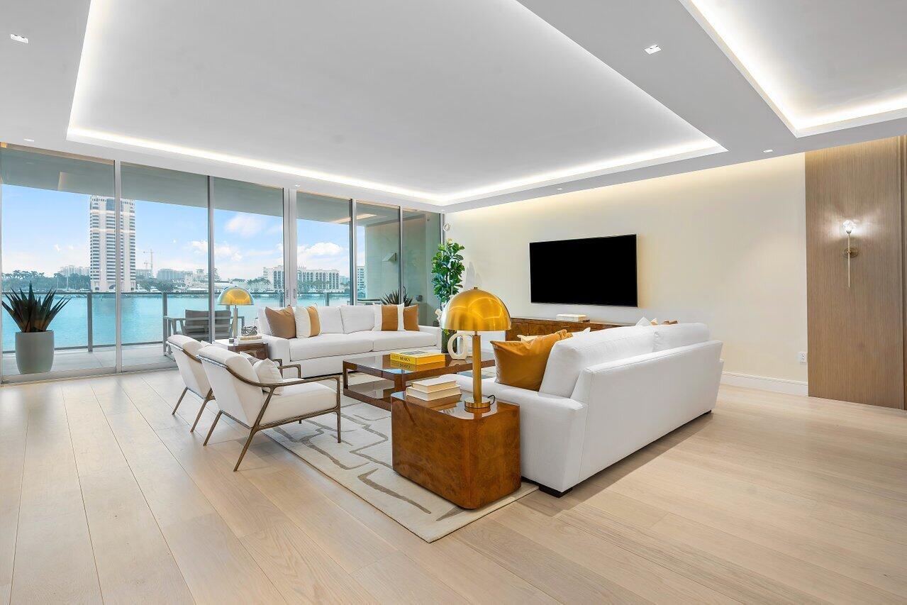 BOCA BEACH RESIDENCES - Residential