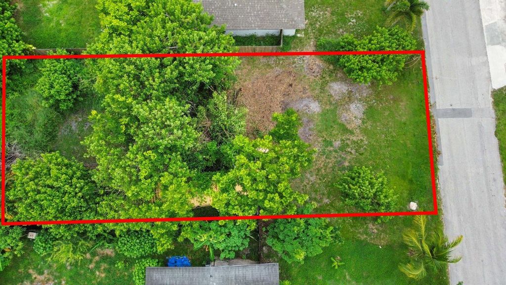 Photo of 3297 SE Garden Street, Stuart, FL 34997 (MLS # R11002257)