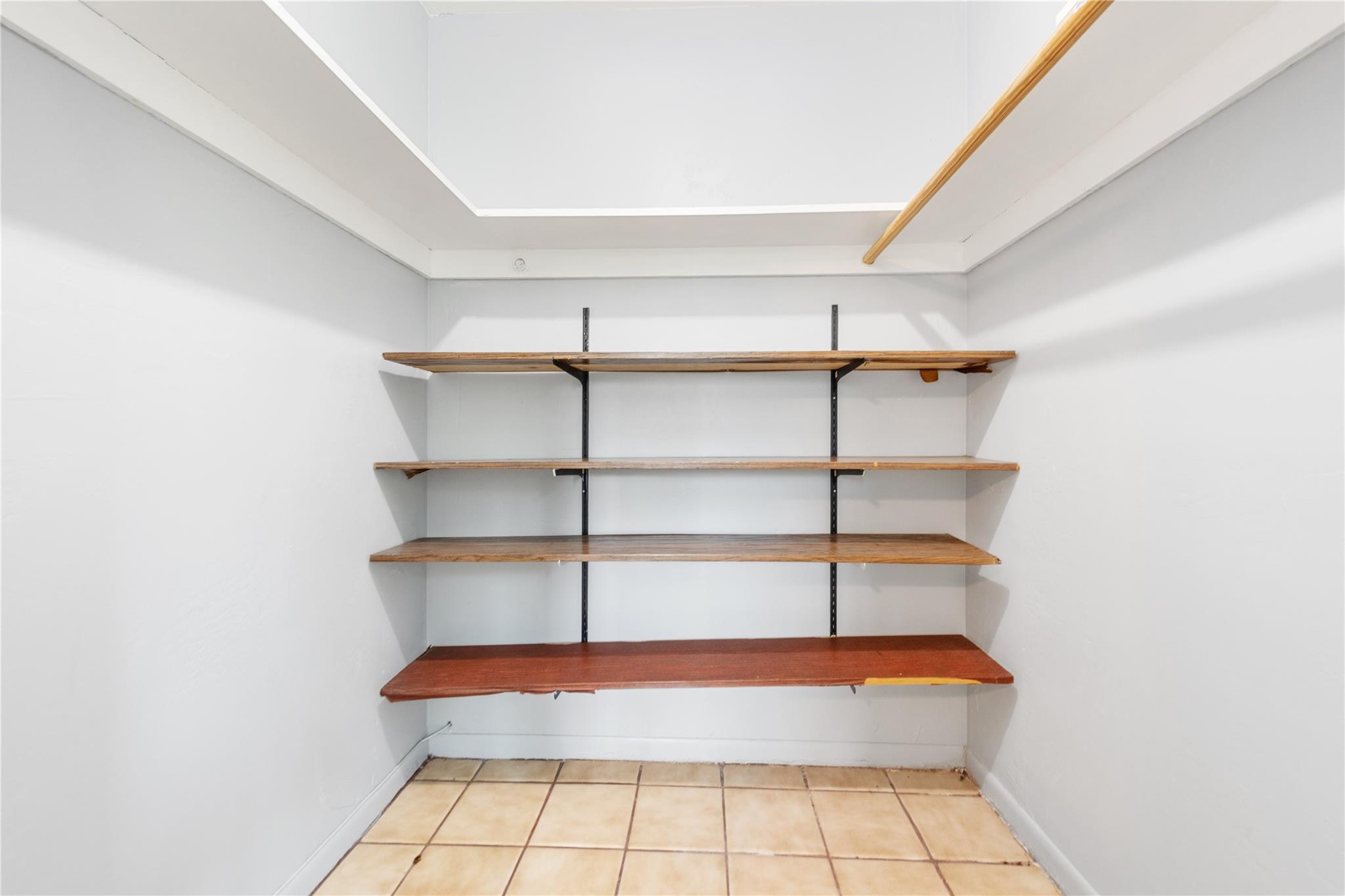 EDGEFIELD - Residential