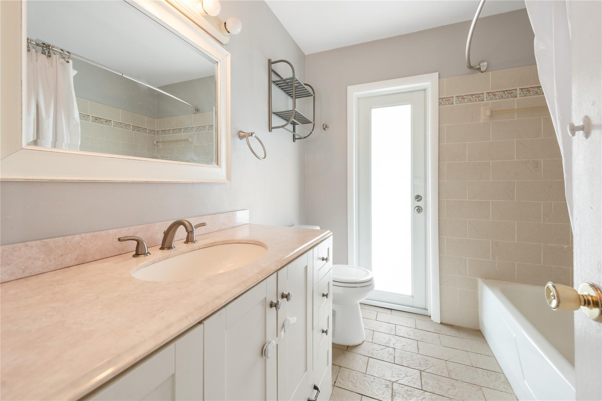 EDGEFIELD - Residential