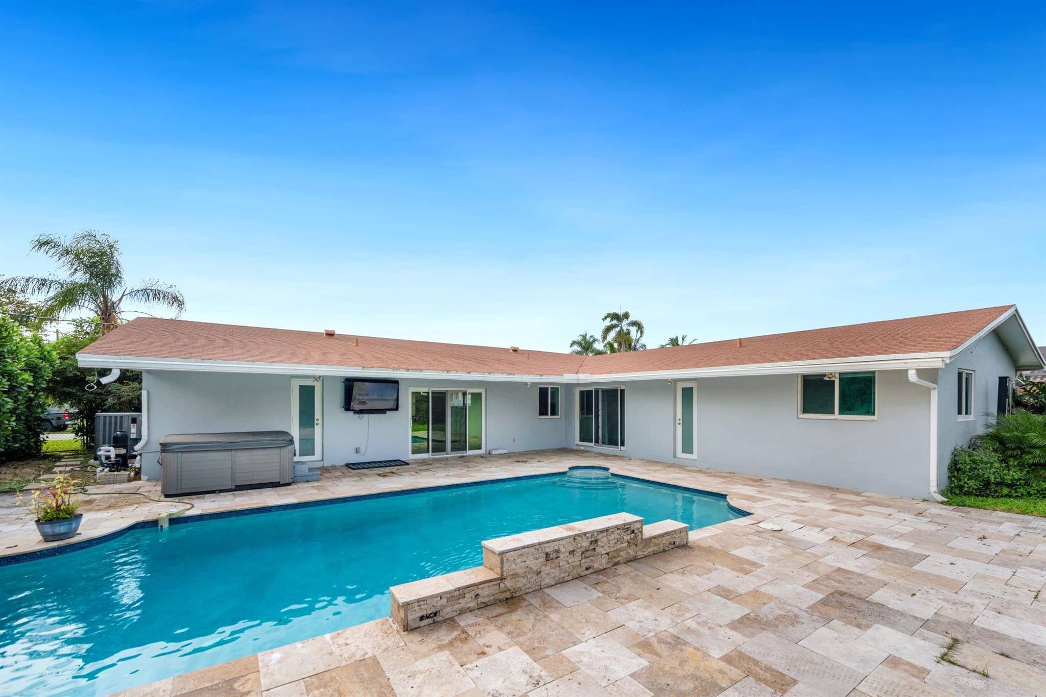 EDGEFIELD - Residential