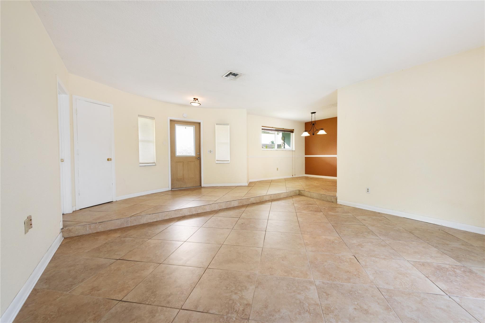 EDGEFIELD - Residential