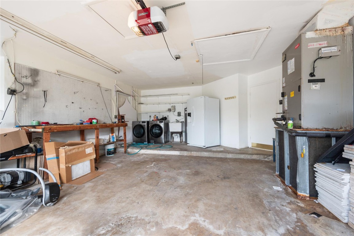 EDGEFIELD - Residential