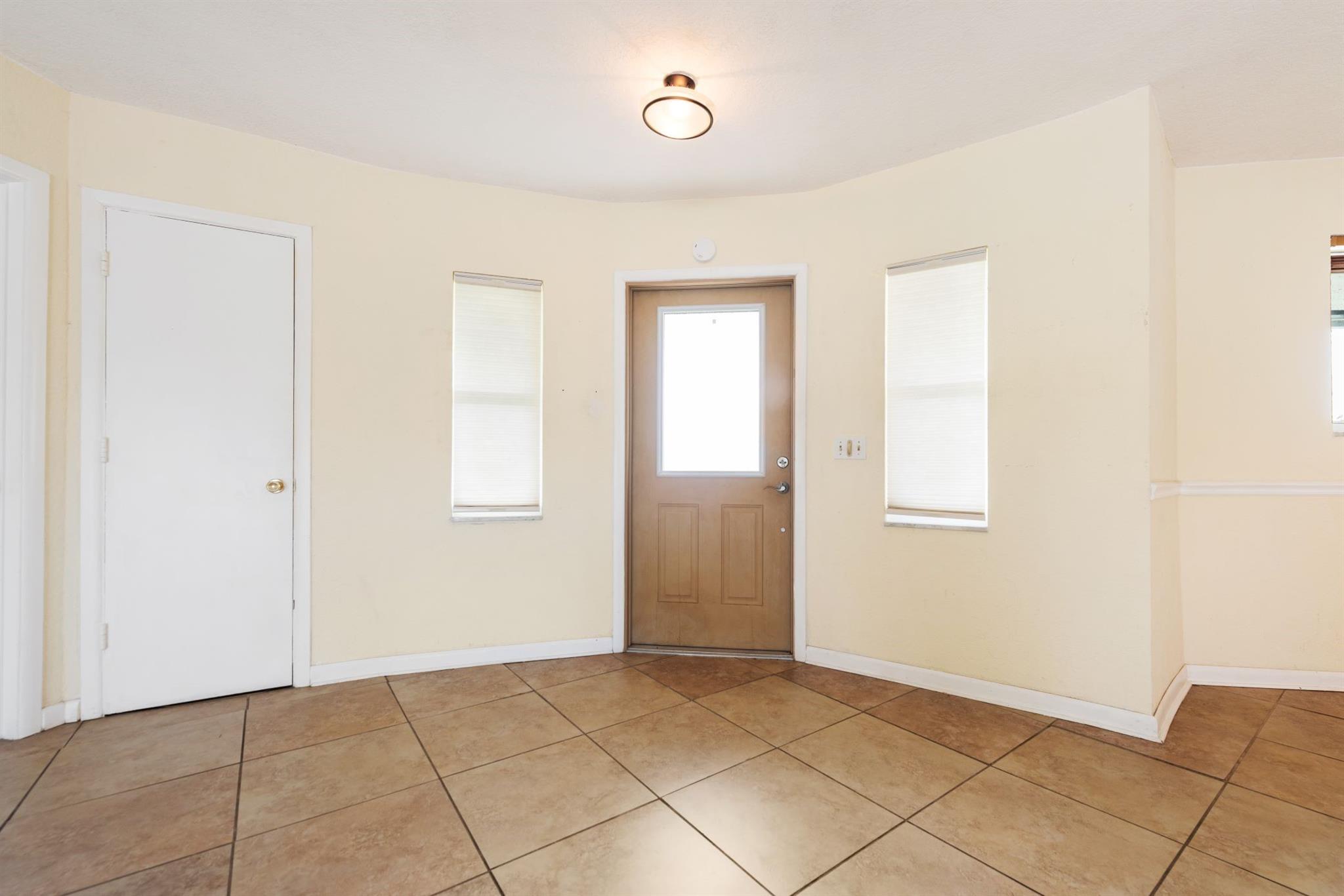 EDGEFIELD - Residential