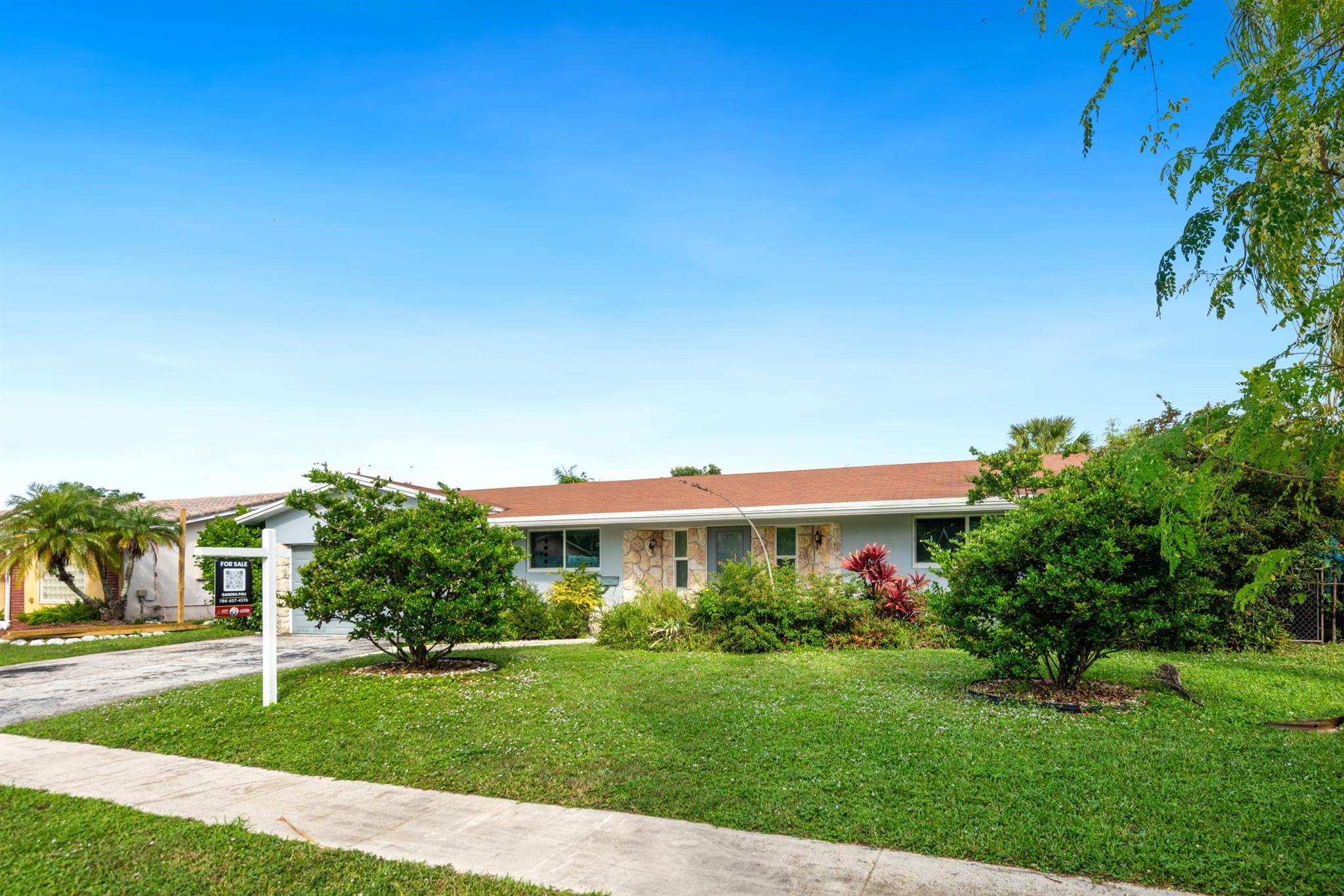 EDGEFIELD - Residential