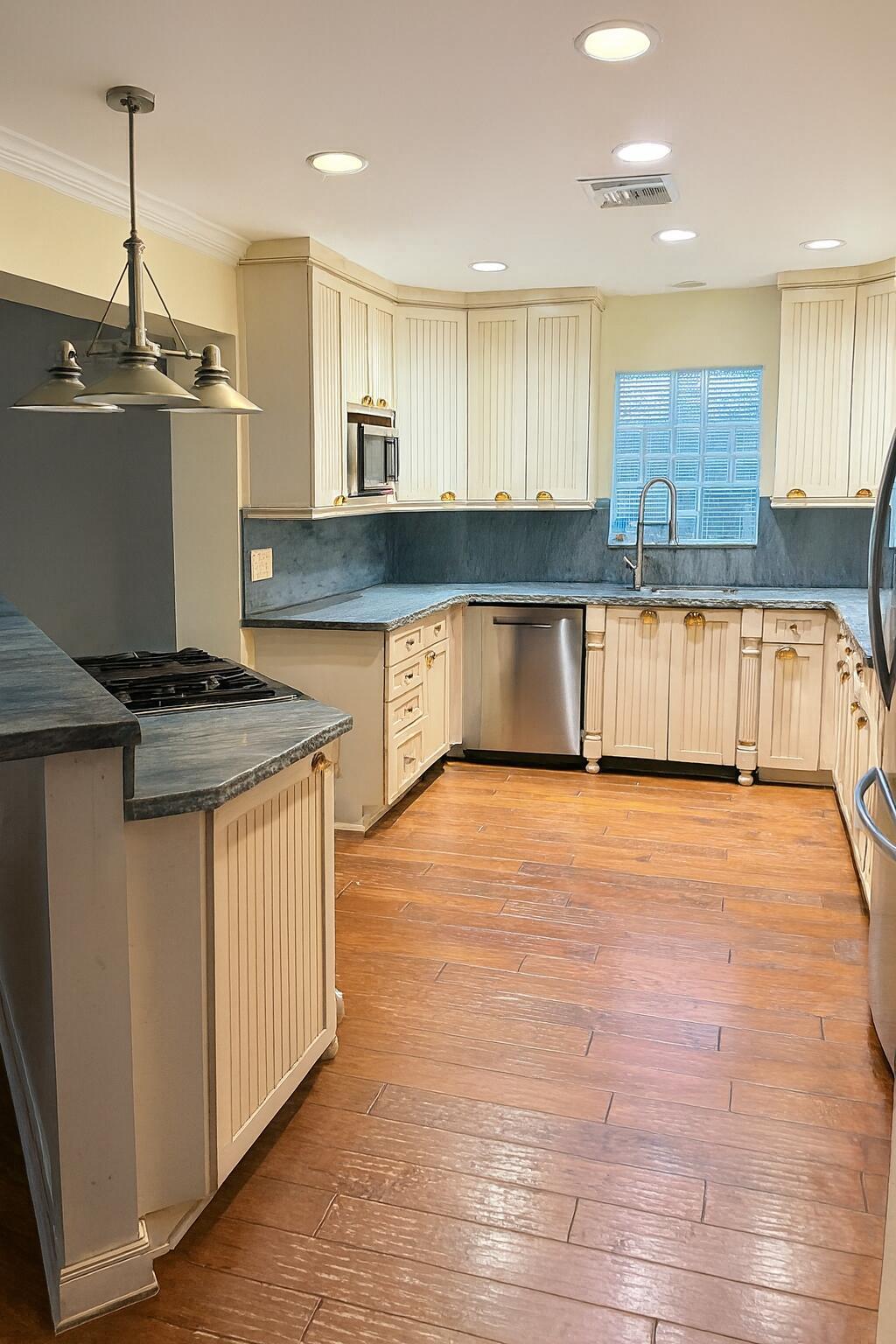 Tropic Isle - Residential Lease