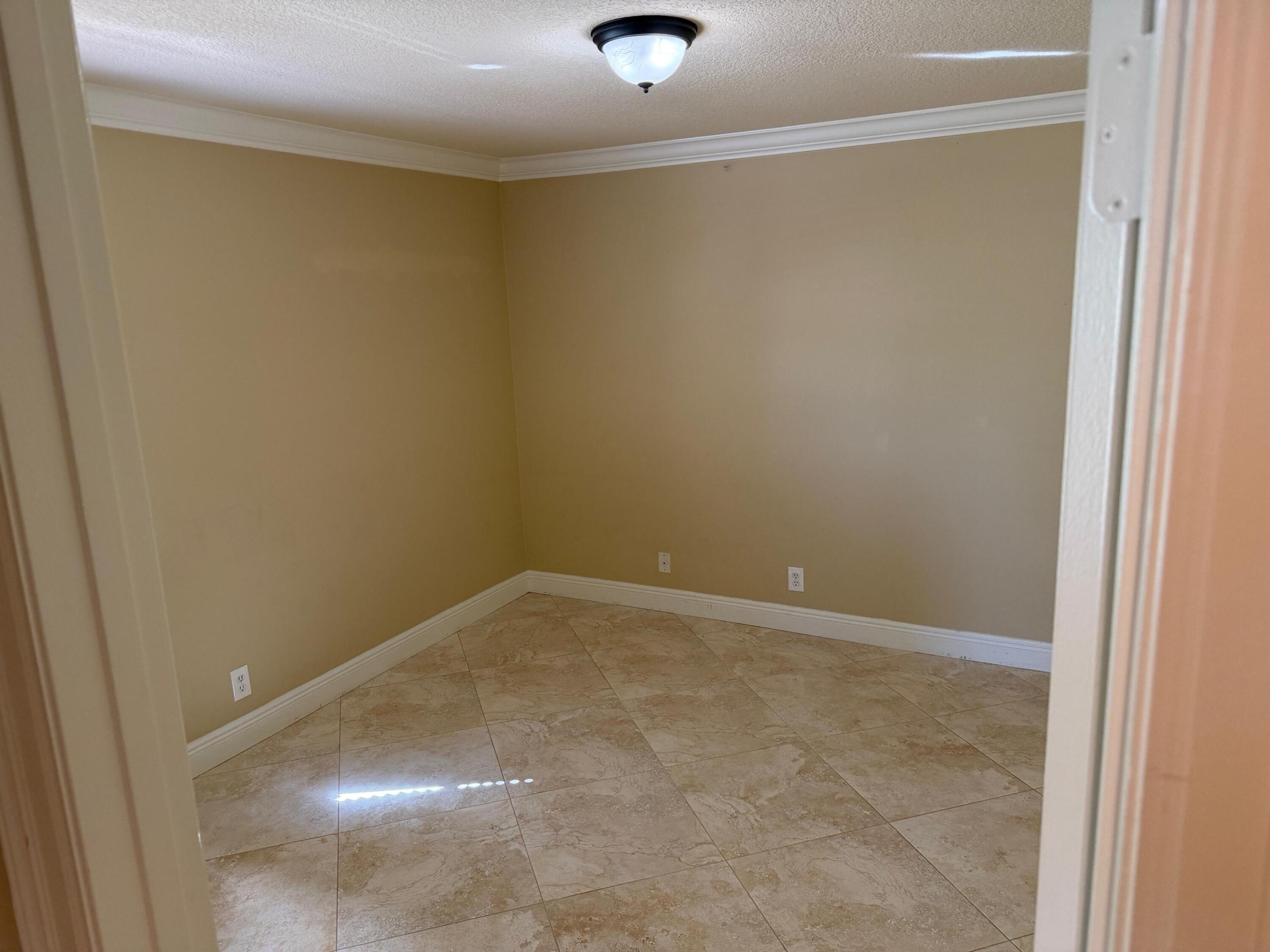 View photos, virtual tours, details... 10123 Caoba Street