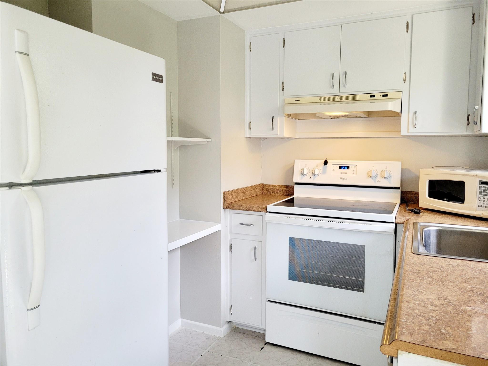 VENETIAN ISLES 2ND SEC - Residential Lease
