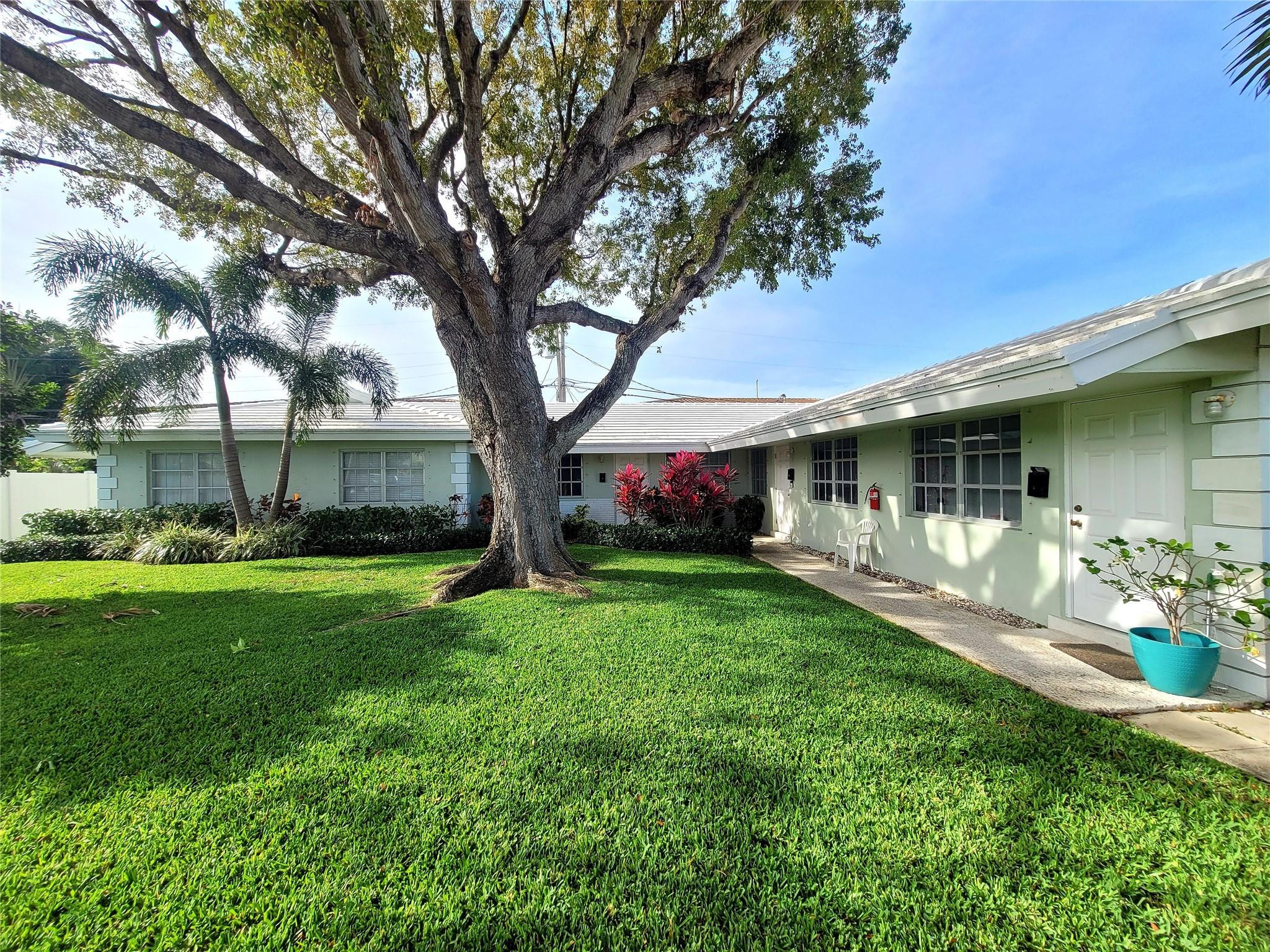 VENETIAN ISLES 2ND SEC - Residential Lease