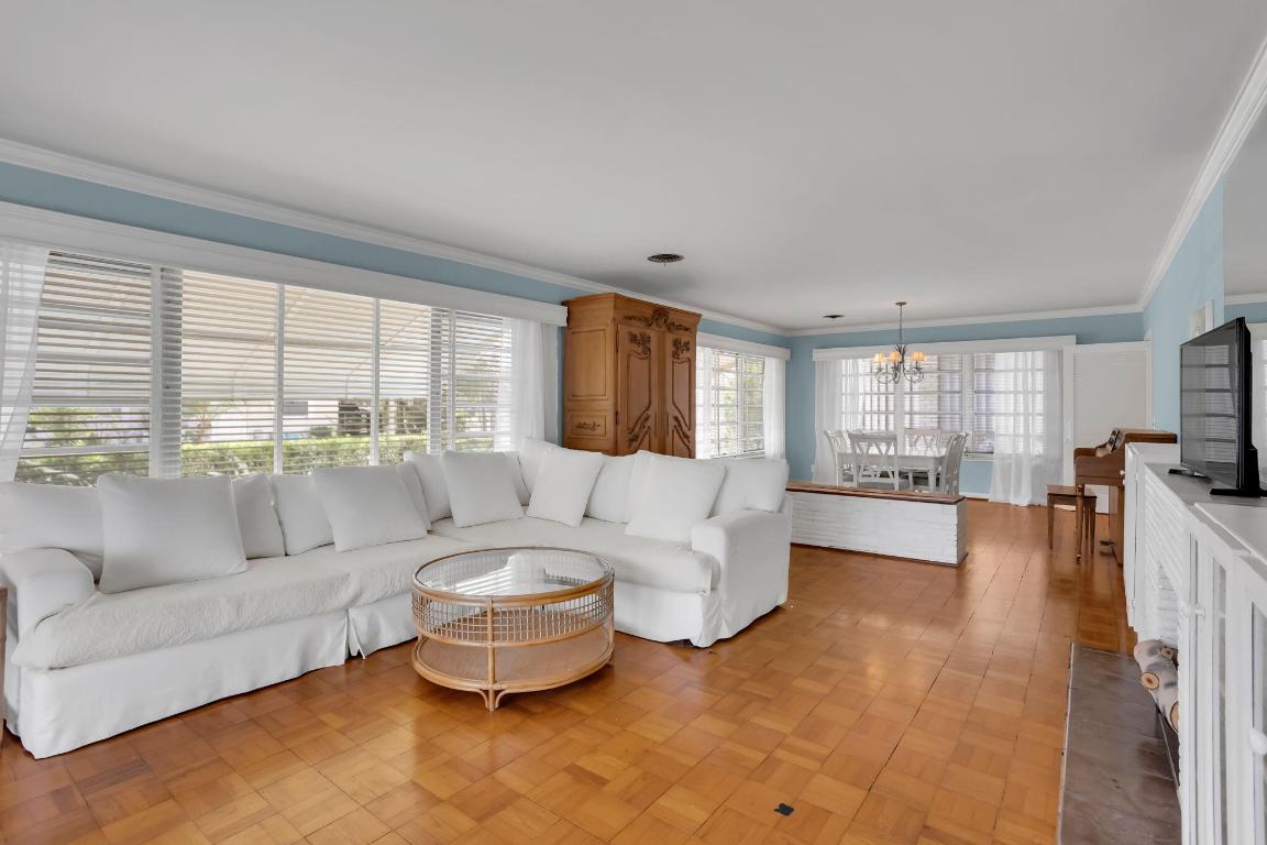 NORTH LAKE WORTH - Residential