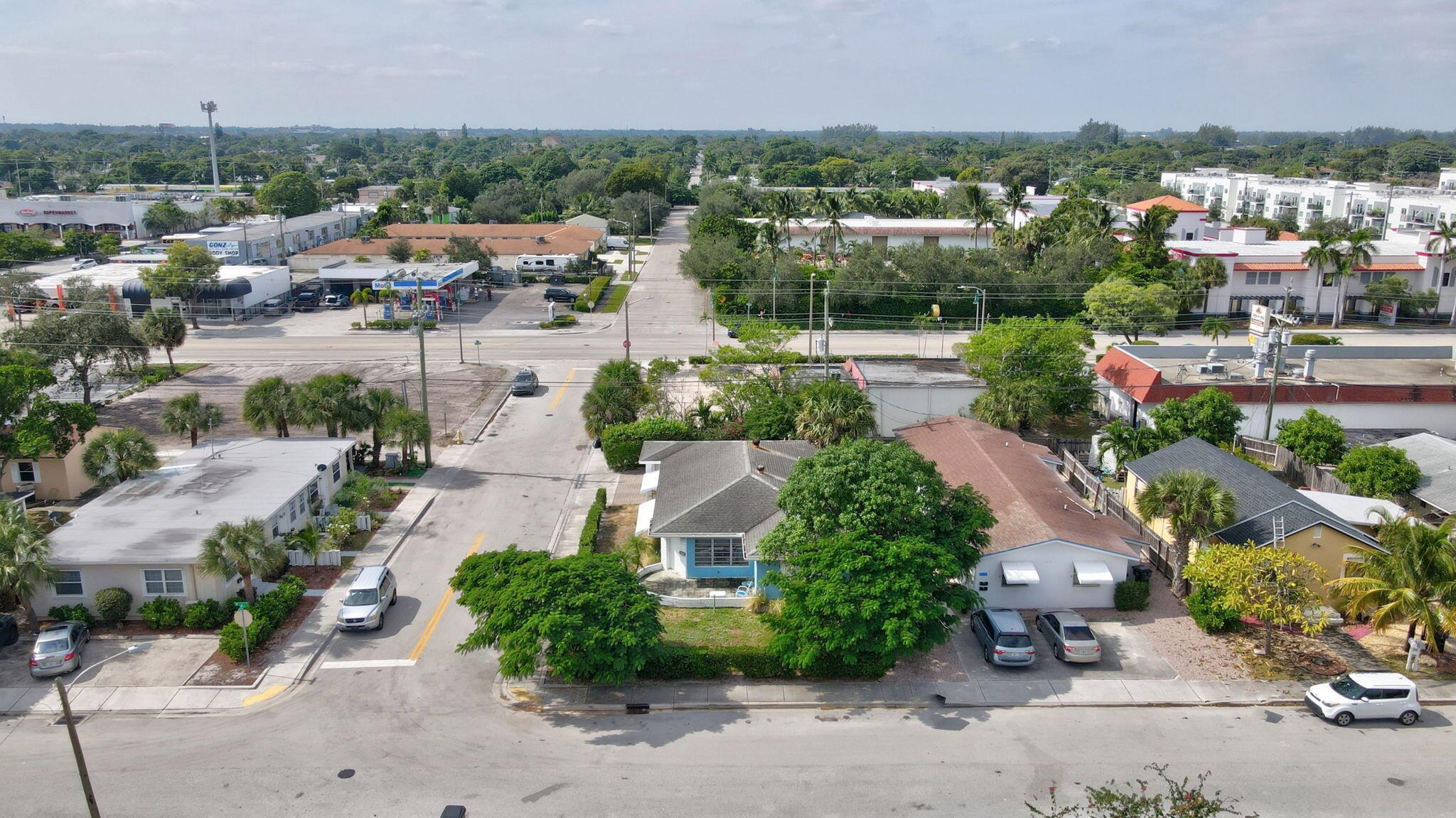 NORTH LAKE WORTH - Residential