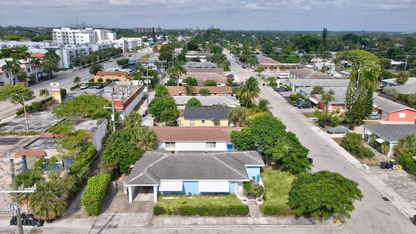 NORTH LAKE WORTH - Residential