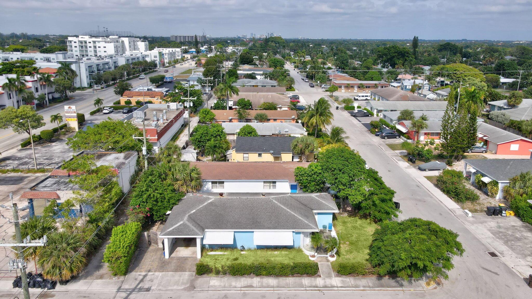 NORTH LAKE WORTH - Residential