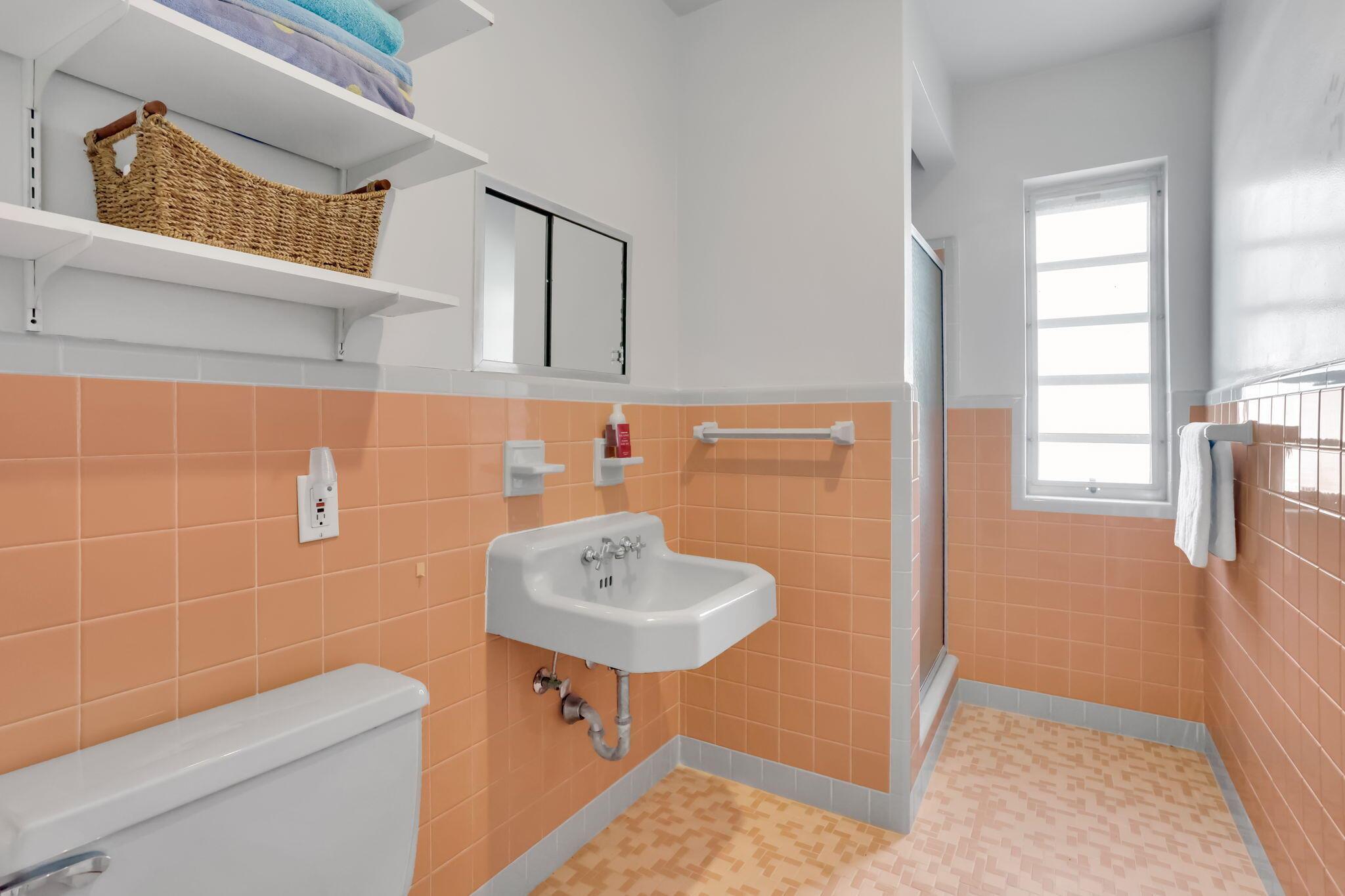 NORTH LAKE WORTH - Residential