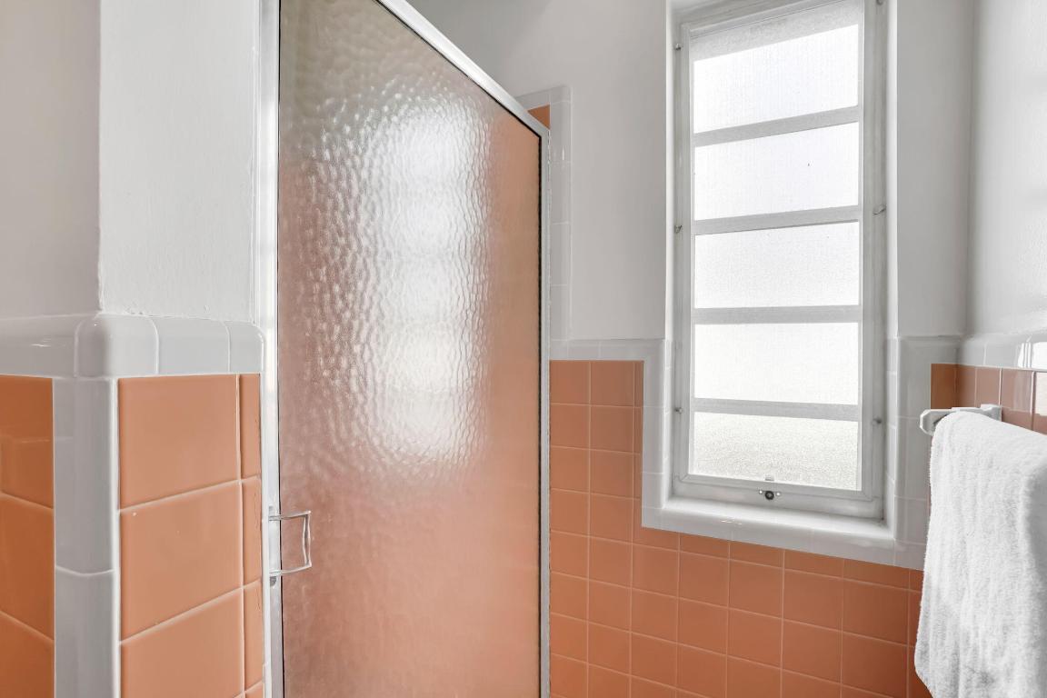 NORTH LAKE WORTH - Residential