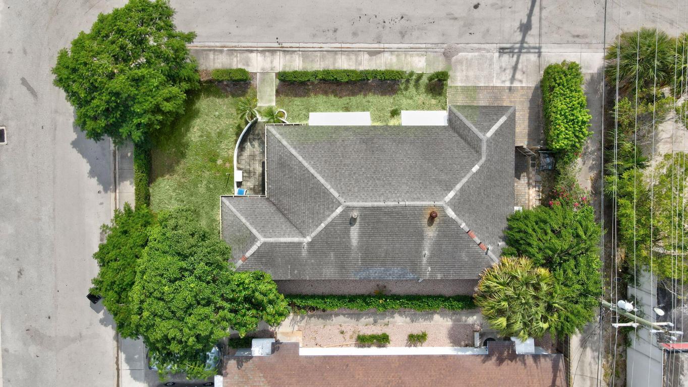 NORTH LAKE WORTH - Residential