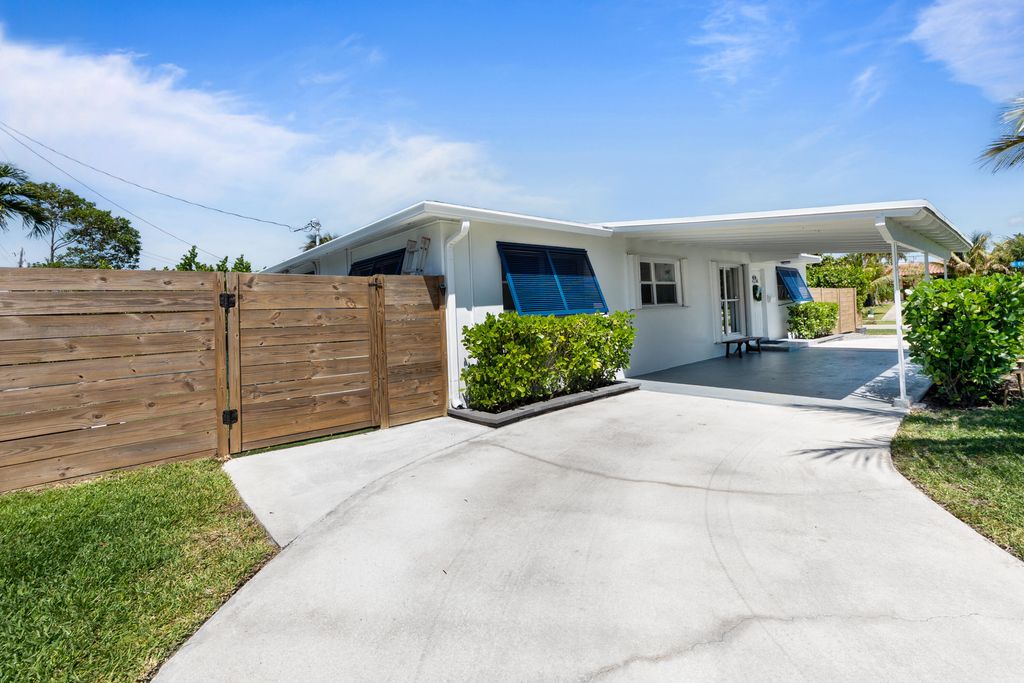 Photo of 549 Fairwind Drive, North Palm Beach, FL 33408 (MLS # B26024218)