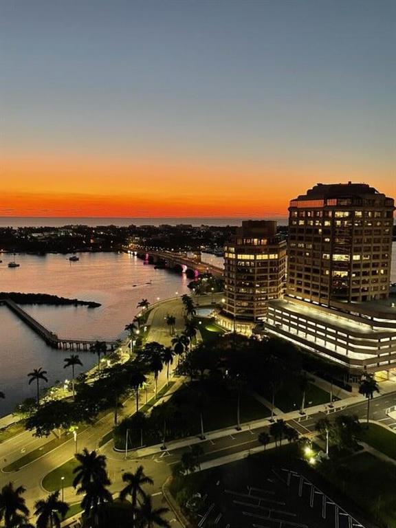 PLAZA OF THE PALM BEACHES - Residential