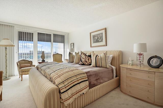 PLAZA OF THE PALM BEACHES - Residential