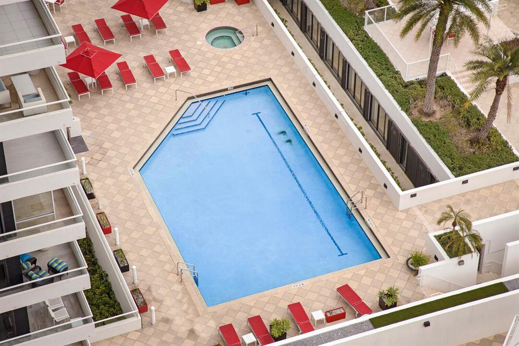 PLAZA OF THE PALM BEACHES - Residential