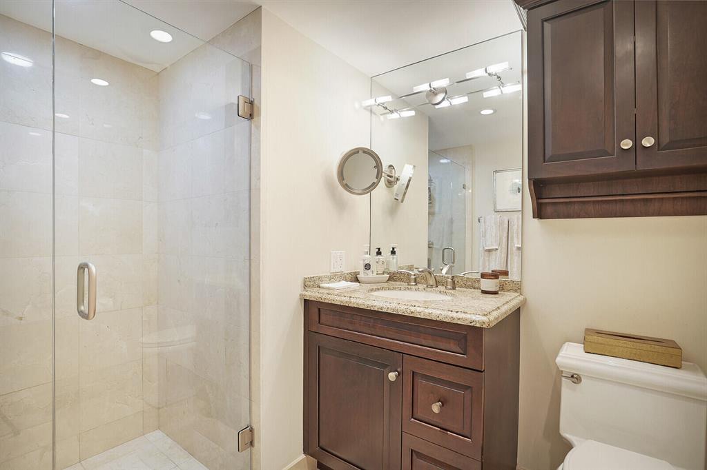 PLAZA OF THE PALM BEACHES - Residential