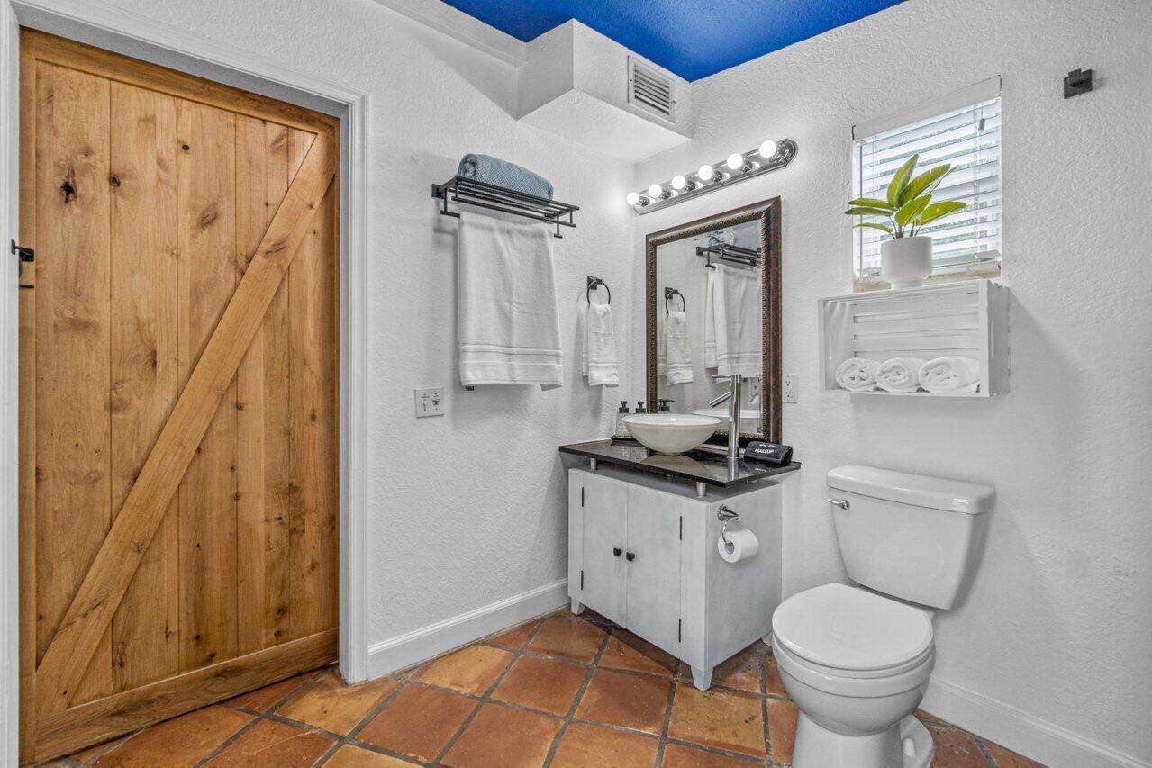 Flamingo Park - Residential Lease