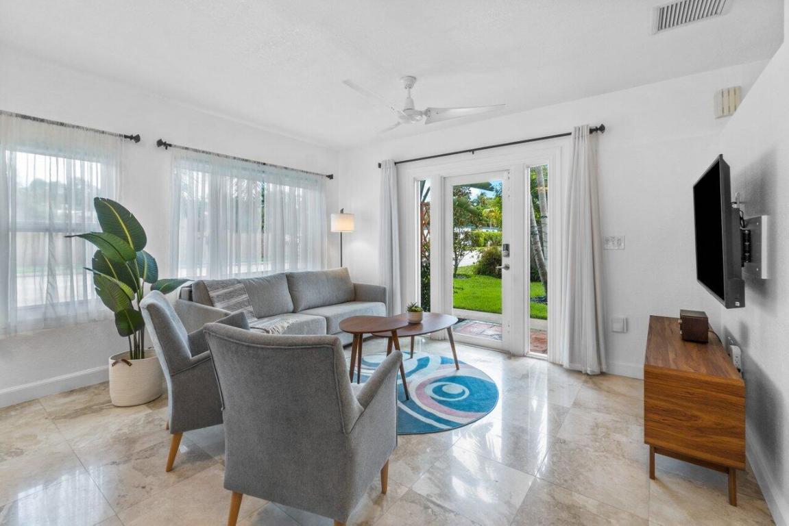 Flamingo Park - Residential Lease