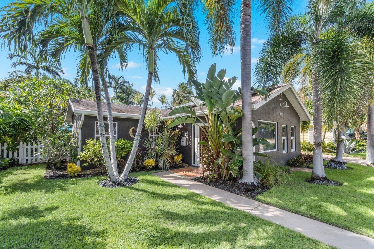 Flamingo Park - Residential Lease