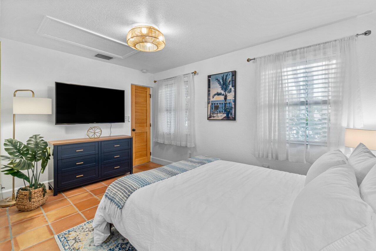 Flamingo Park - Residential Lease