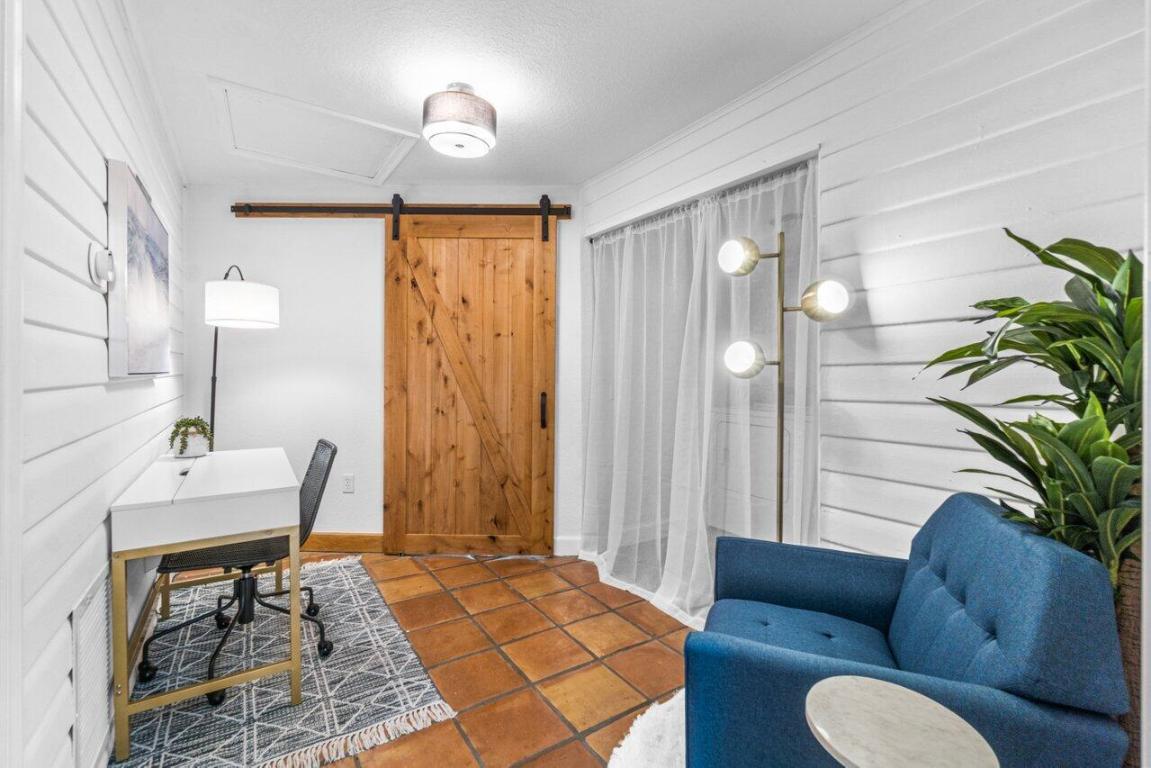 Flamingo Park - Residential Lease