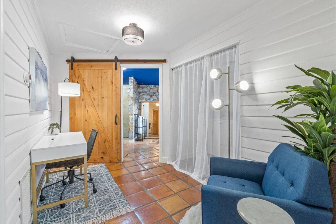 Flamingo Park - Residential Lease