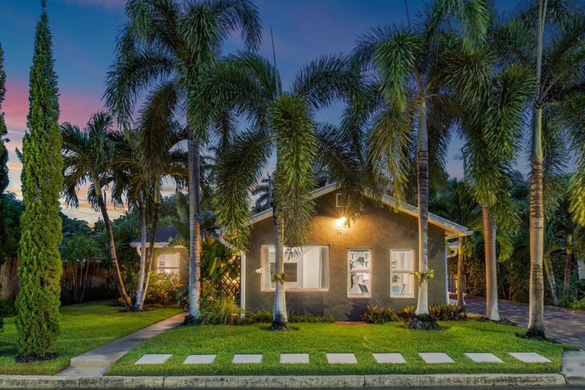 Flamingo Park - Residential Lease