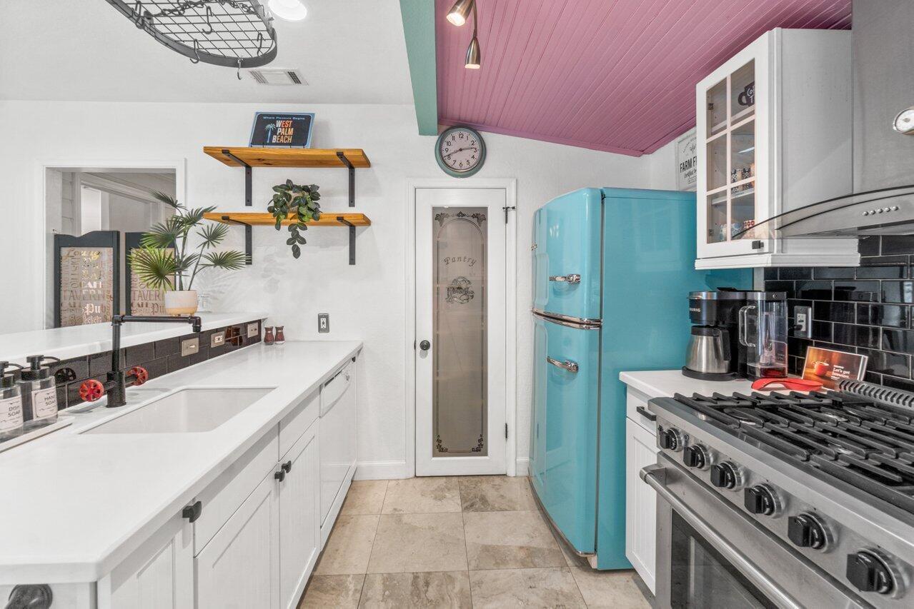 Flamingo Park - Residential Lease