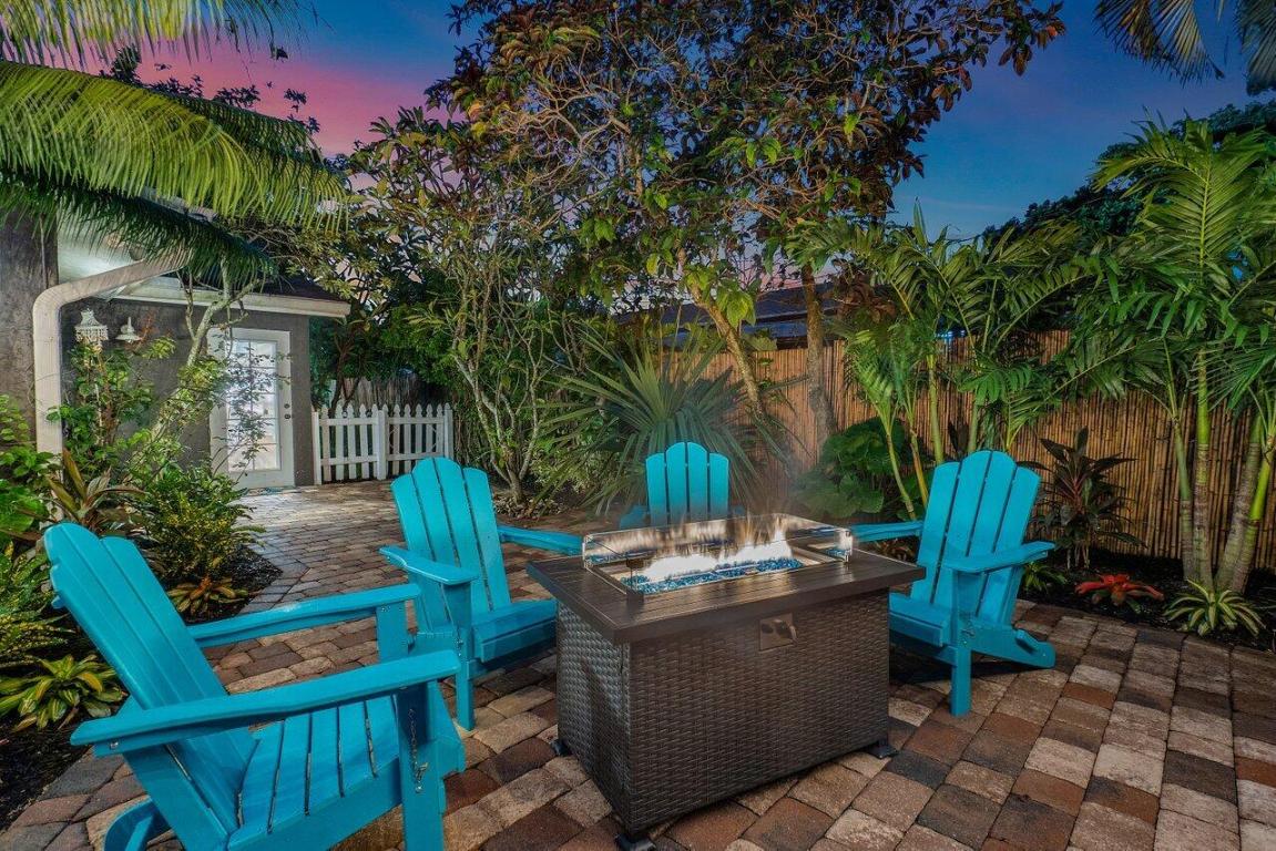 Flamingo Park - Residential Lease